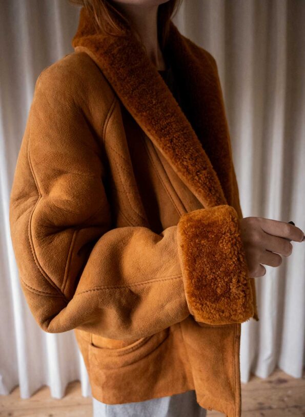 &II Upcycled: The terra cropped lammy coat - Size up to 42 - Image 5