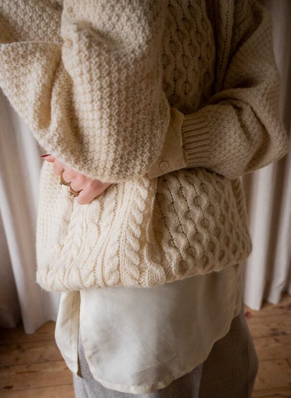 The classic 100% wool ARAN knit - Size up to 42 - Image 7