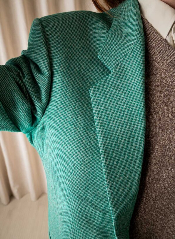 The green checkered oversized blazer. - Size up to XL - Image 5