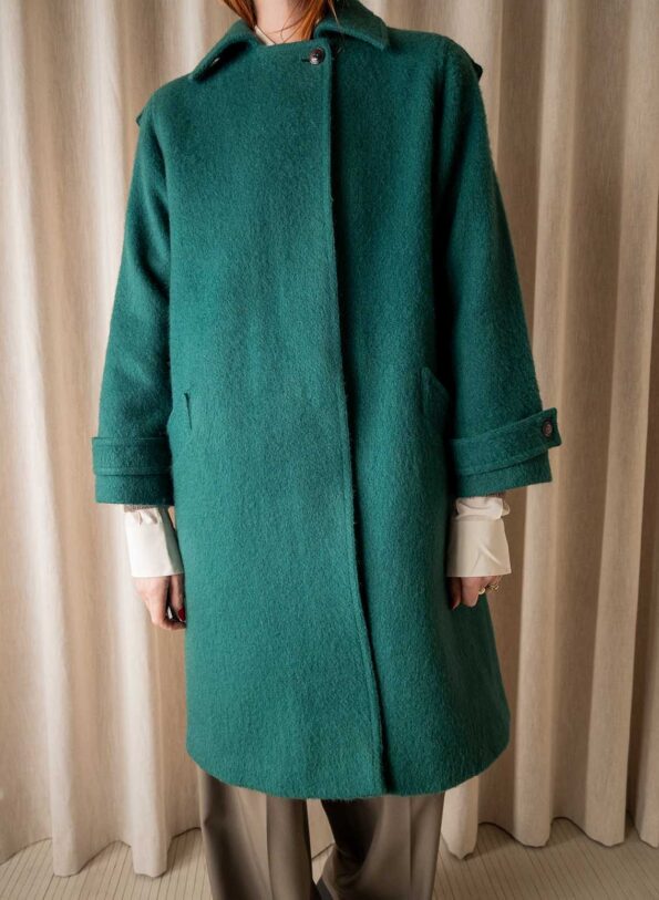 The 100% wool england made bottle green coat - Size up to 38 - Image 3
