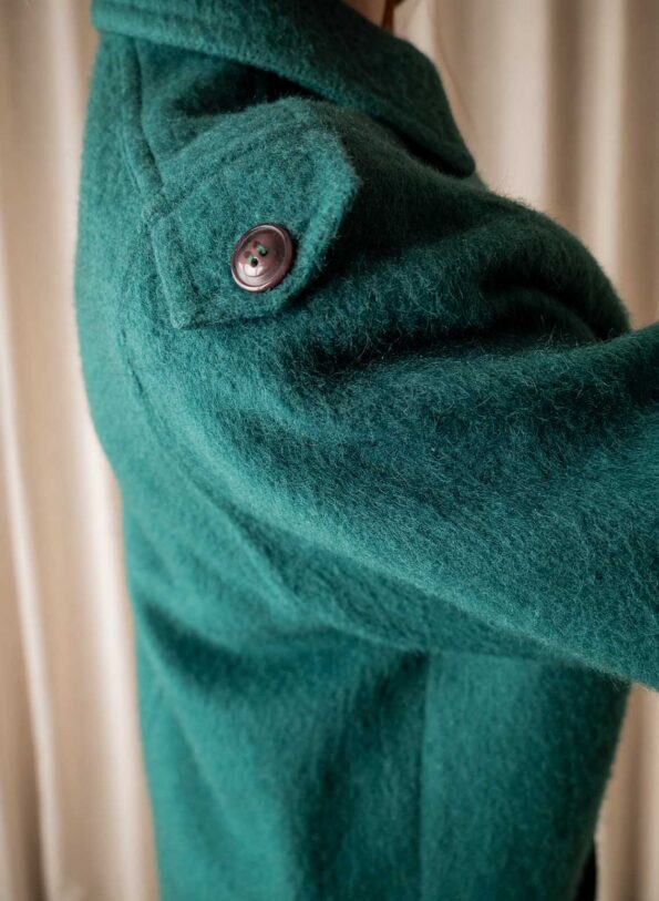 The 100% wool england made bottle green coat - Size up to 38 - Image 8