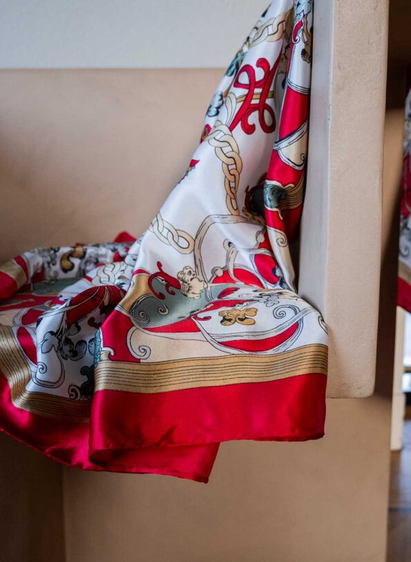 The 100% silk big scarf