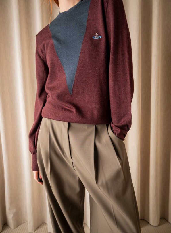 The 100% wool vintage VIVIENNE WESTWOOD jumper - Size up to M - Image 2