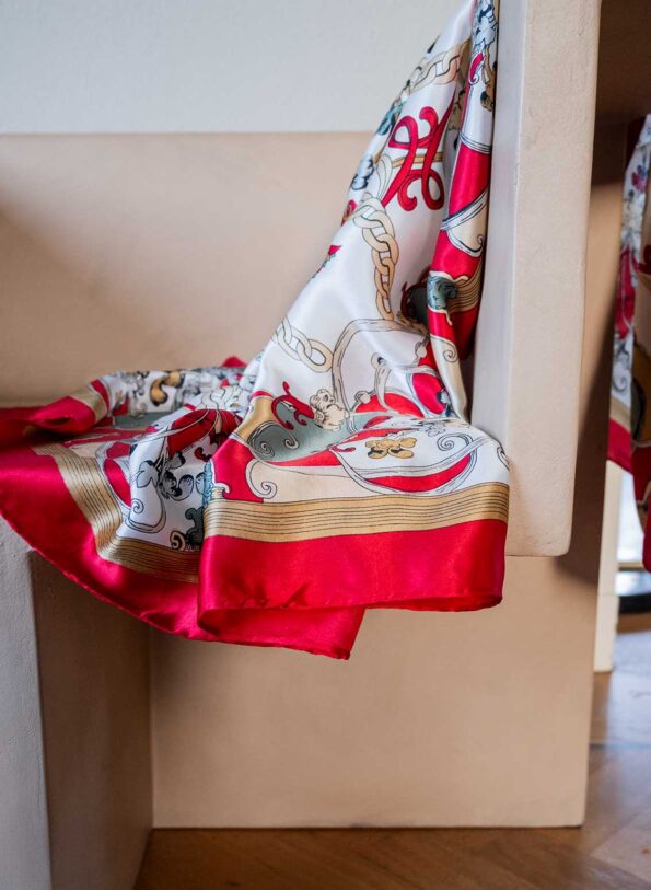 The 100% silk big scarf - Image 2