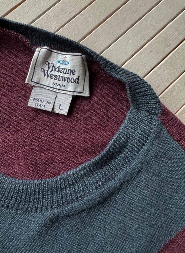 The 100% wool vintage VIVIENNE WESTWOOD jumper - Size up to M - Image 8