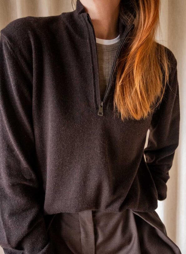 The chocolate brown zip jumper in 100% wool - Size up to 40 - Image 2
