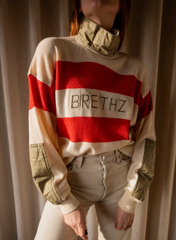 The colourblock detailed jumper - Size up to 40