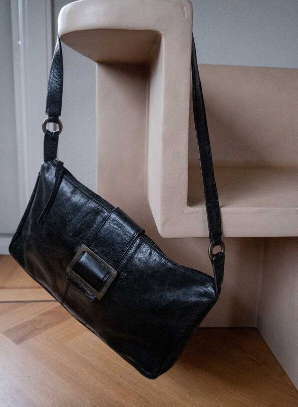 The big envelope bag in 100% leather