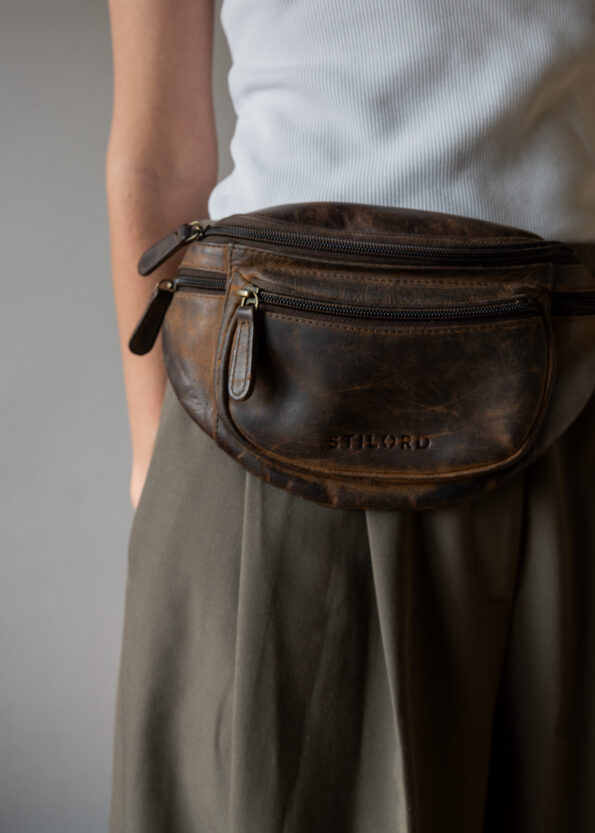 The brown bum bag - Image 2