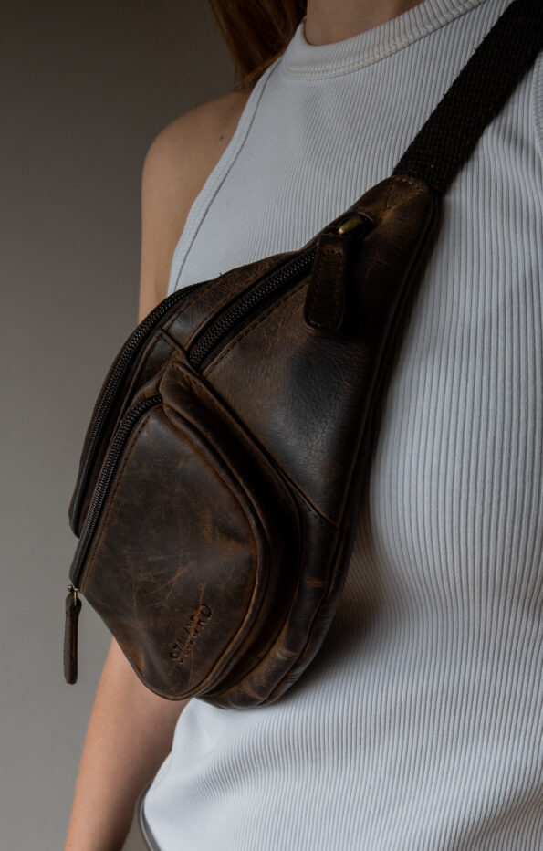The brown bum bag - Image 3