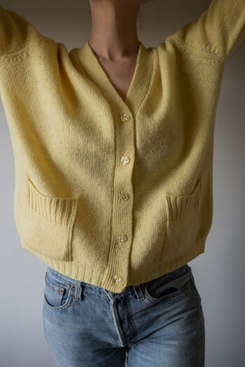 The soft yellow cardigan - Size up to 40