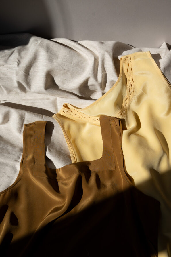 The silk singlet set in soft yellow and ochre - Size up to M