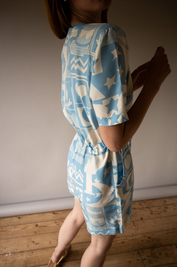 The light blue and white 100% silk playsuit - Size up to 38 - Image 3