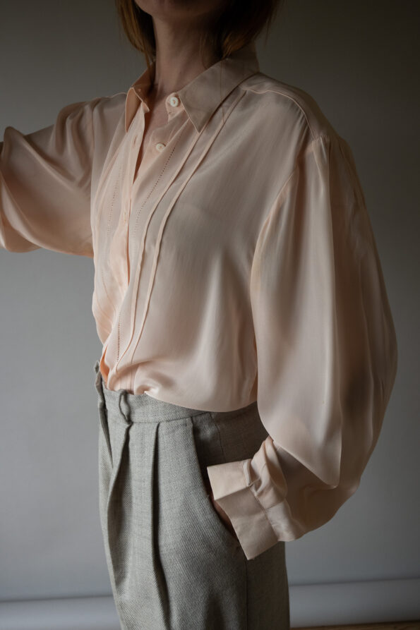 The 100% silk full sleeve detailed blouse - Size up to 40 - Image 4