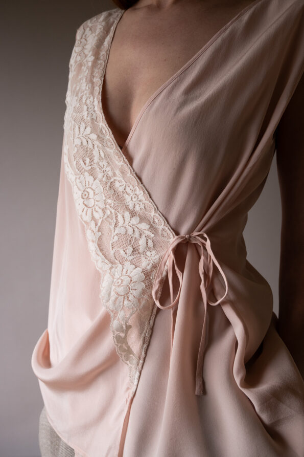 The 100% silk and lace romantic top - Size up to 40 - Image 5
