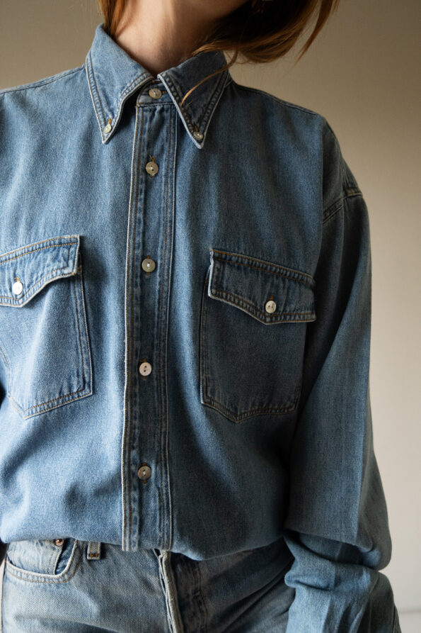 The medium washed 100% cotton denim shirt - Size up to 42 - Image 4