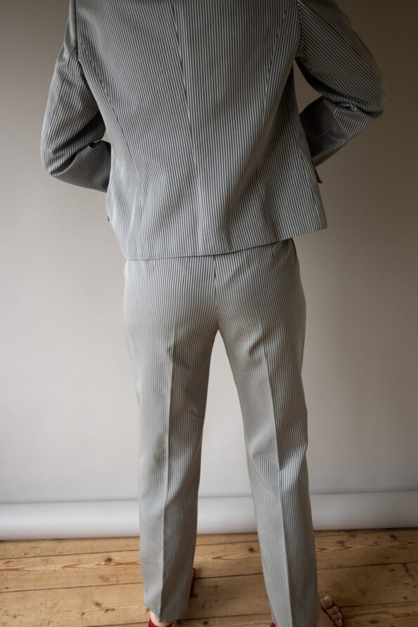 The grey striped suit - Size up to 36 - Image 5