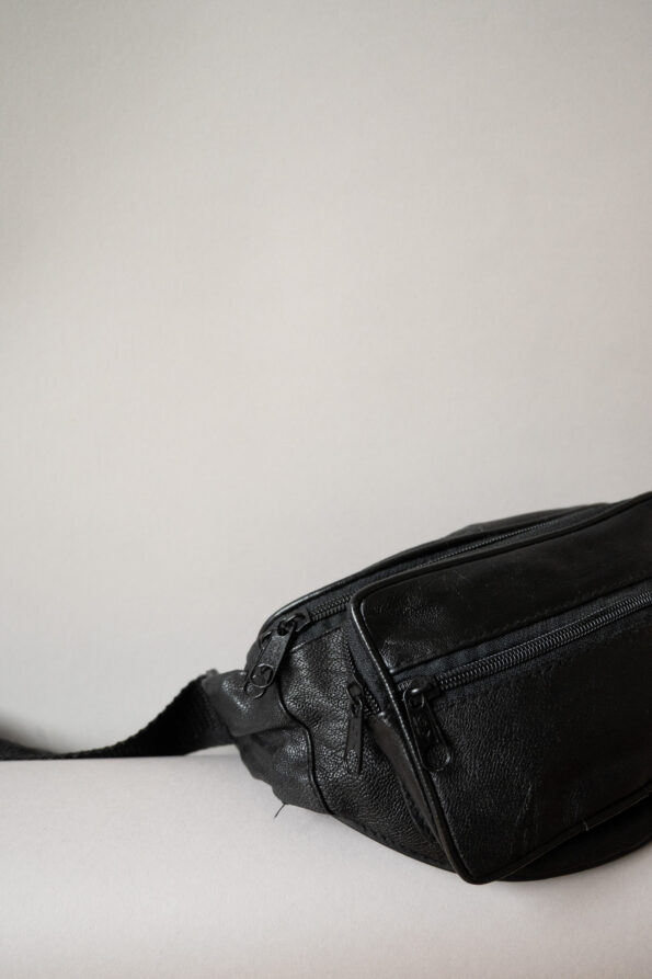 The black bum bag - Image 2