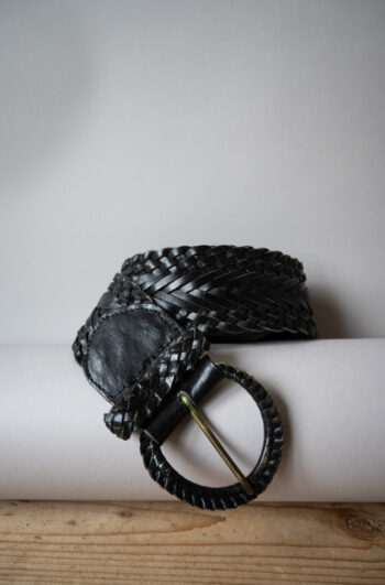 The black braided belt in 100% leather - One size fits all