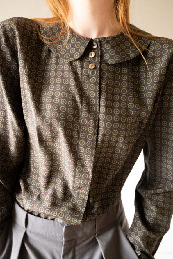 The dark green printed shirt with round collar - Size up to M - Image 5
