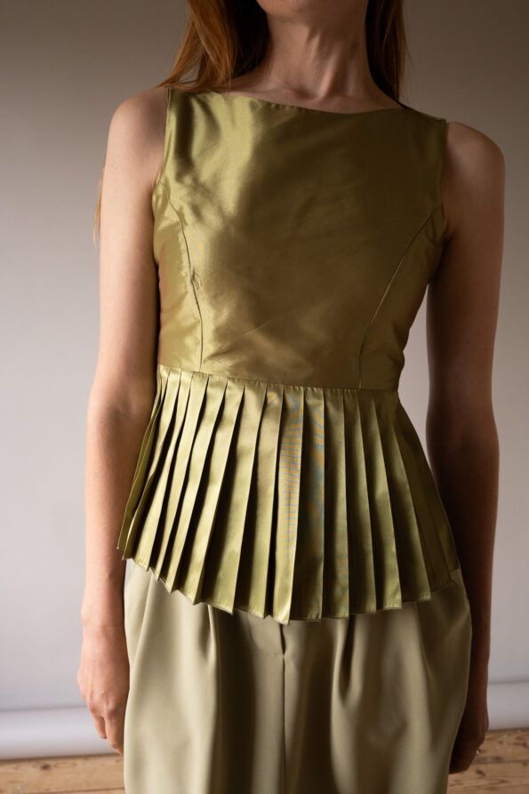 The taffeta pleated top - Size up to S - Image 3