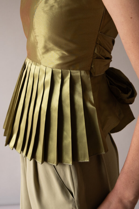 The taffeta pleated top - Size up to S - Image 5