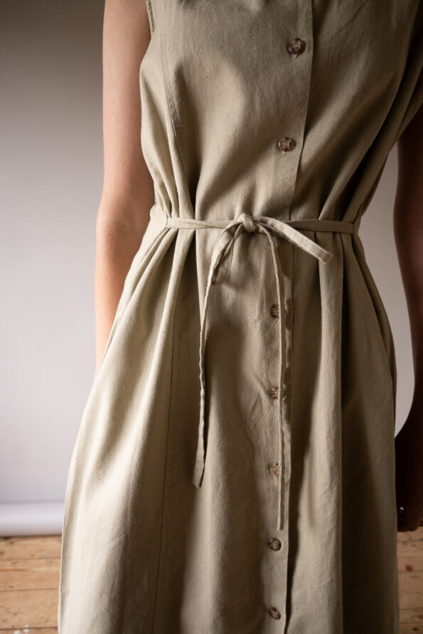 The linen blend beige buttoned dress - Size up to 38