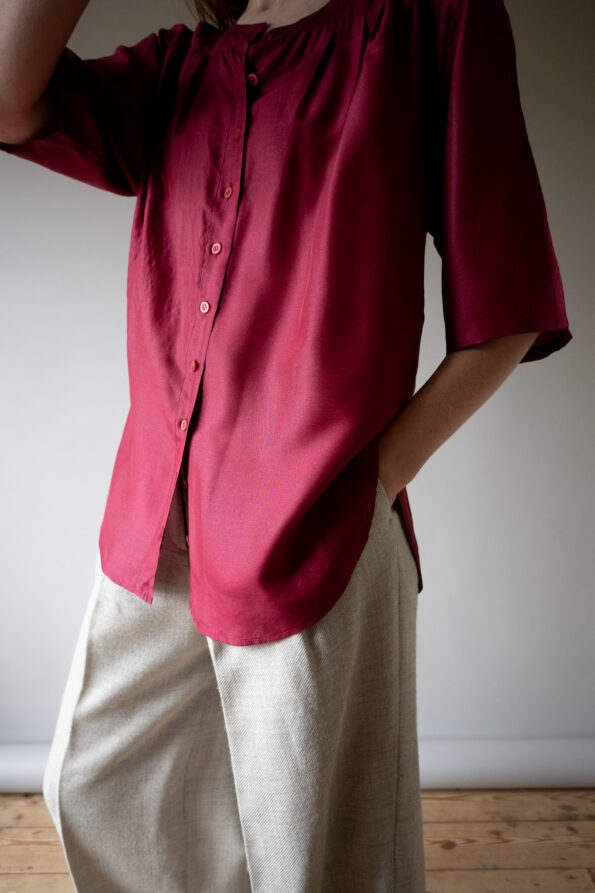 The 100% silk burgundy blouse - Size up to 40 - Image 5