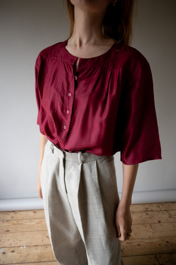 The 100% silk burgundy blouse - Size up to 40 - Image 4