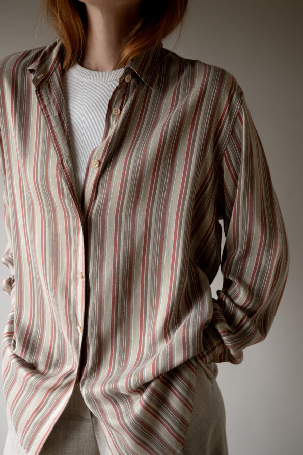 The 100% silk BANANA REPUBLIC shirt - Size up to 40