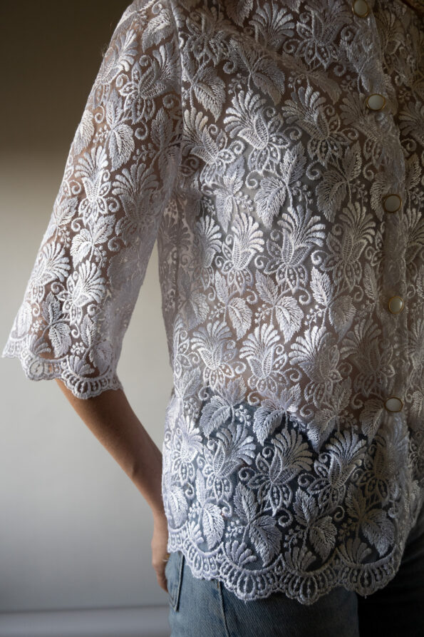 The white lace vintage top - Size up to 36 - Image 4