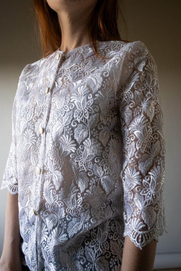 The white lace vintage top - Size up to 36 - Image 2