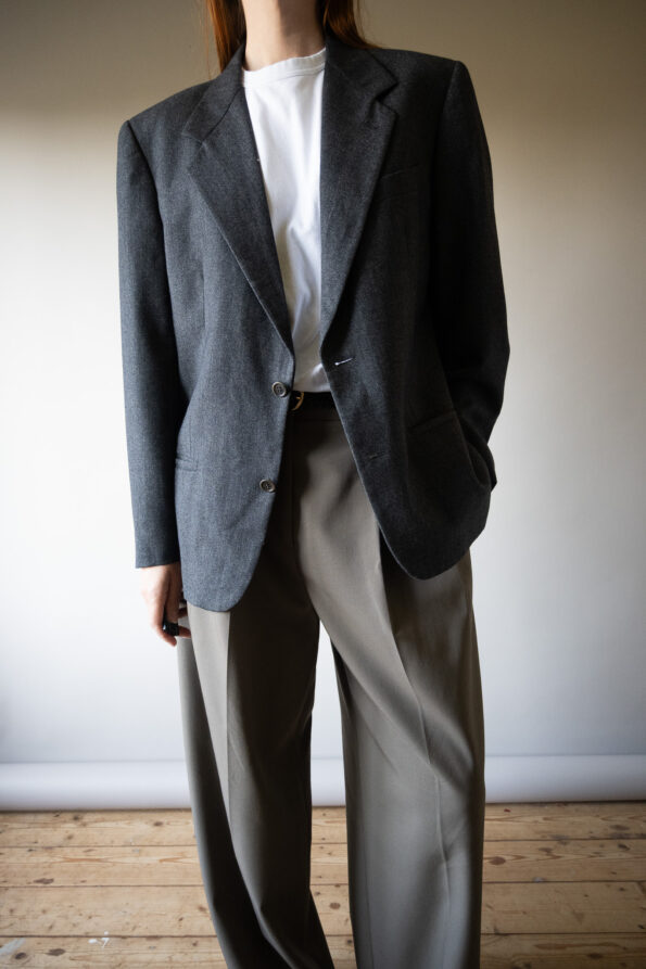 The perfect grey simplistic blazer - Size up to 38 - Image 6