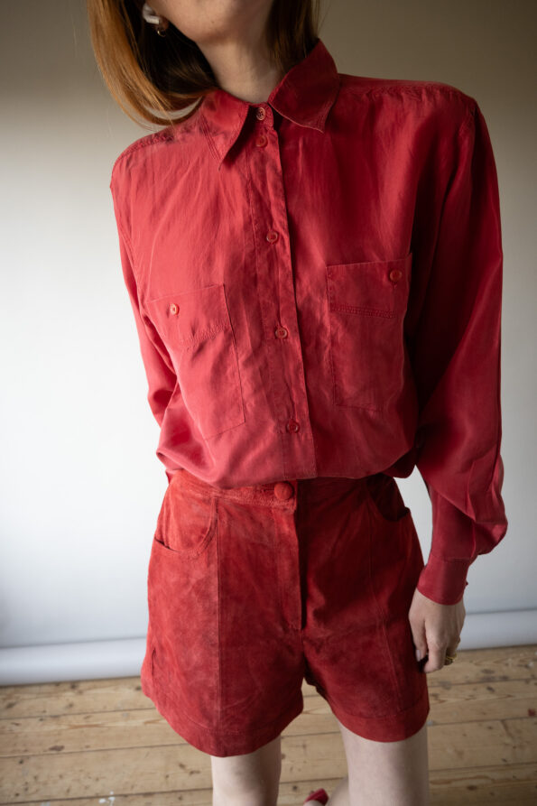 The red 100% suede short - Size up to 36 - Image 6