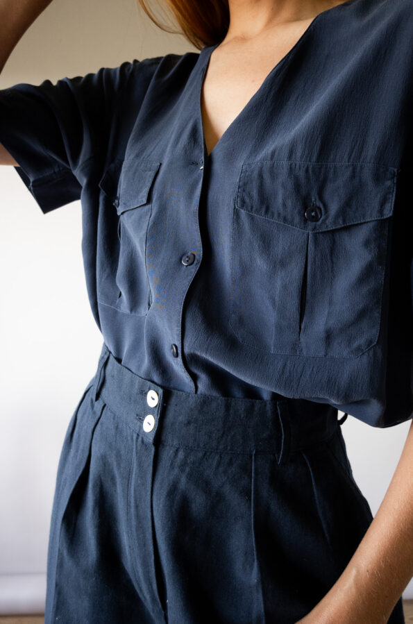The navy summer basic in 100% silk - Size up to 38 - Image 2