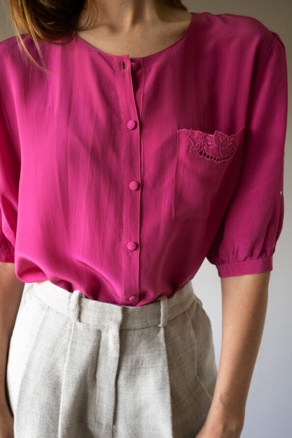 The detailed sleeve blouse in 100% silk - Size up to 38 - Image 2
