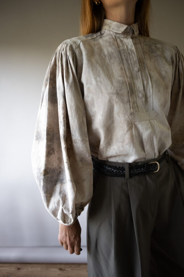 The natural dye antique blouse - Size up to 40 - Image 2