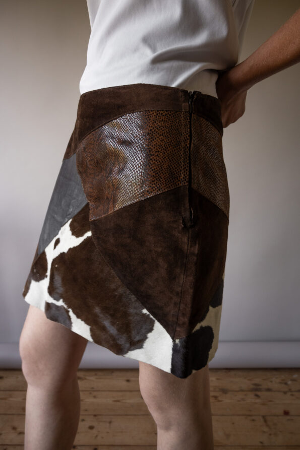 The cow leather short skirt - Size up to 38 - Image 3