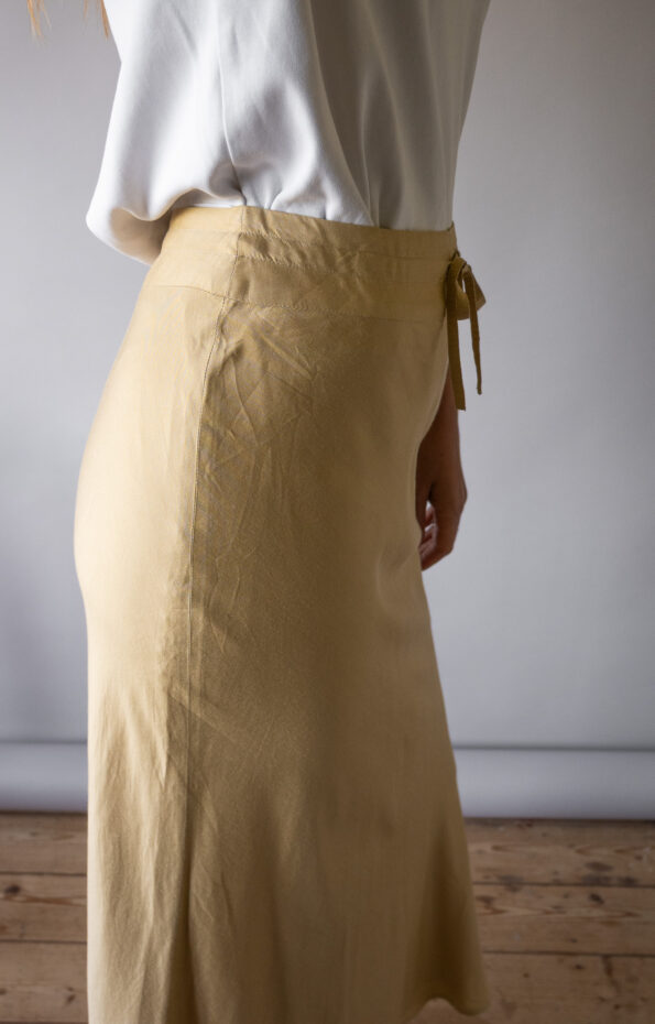 The bias cut flowy beige skirt - Size up to 36 - Image 5