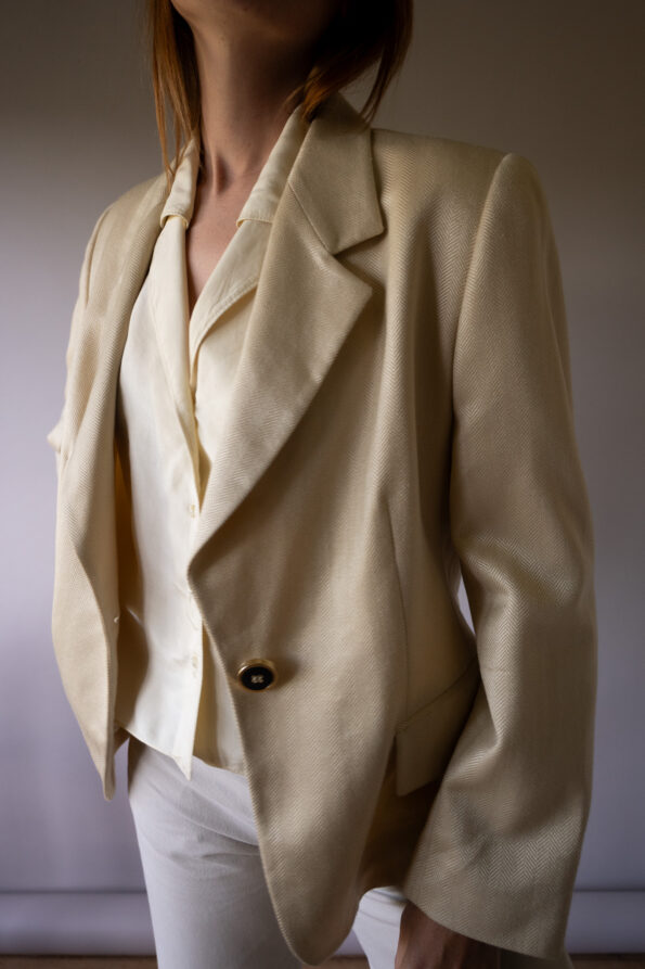 The GIANFRANCO FERRE blazer - Size up to 40