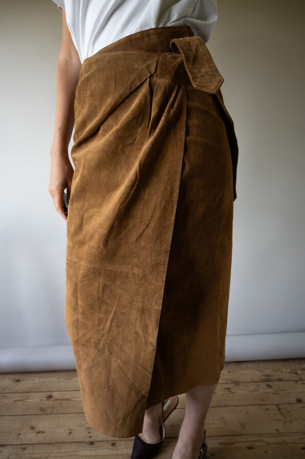 The overlap suede midi skirt - Size up to 36 - Image 2