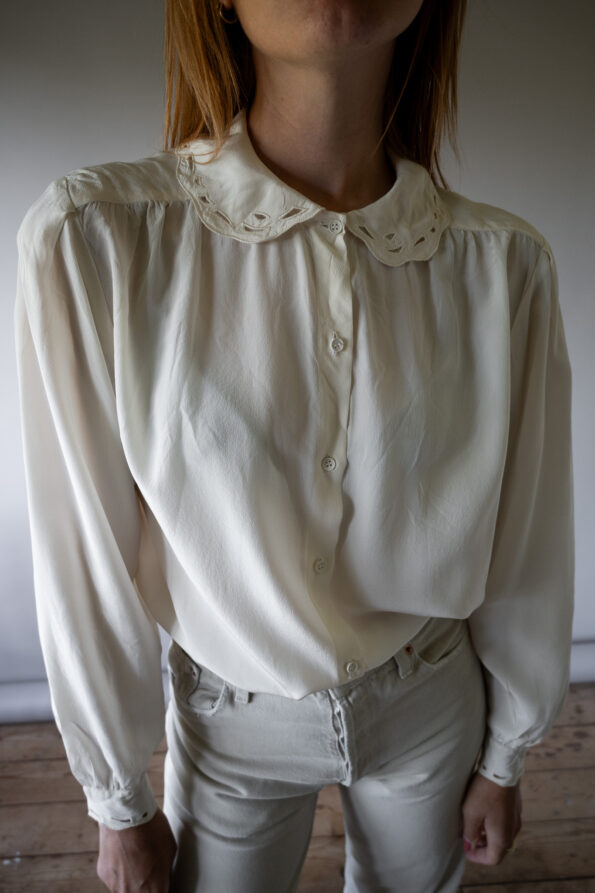 The openwork 100% silk blouse - Size up to 38