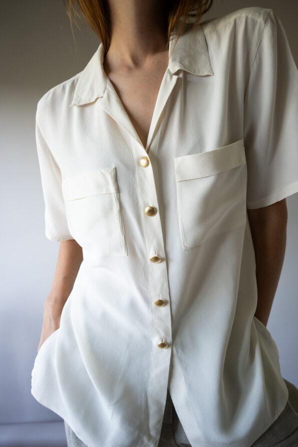 The 100% silk off white summer top - Size up to 38 - Image 3