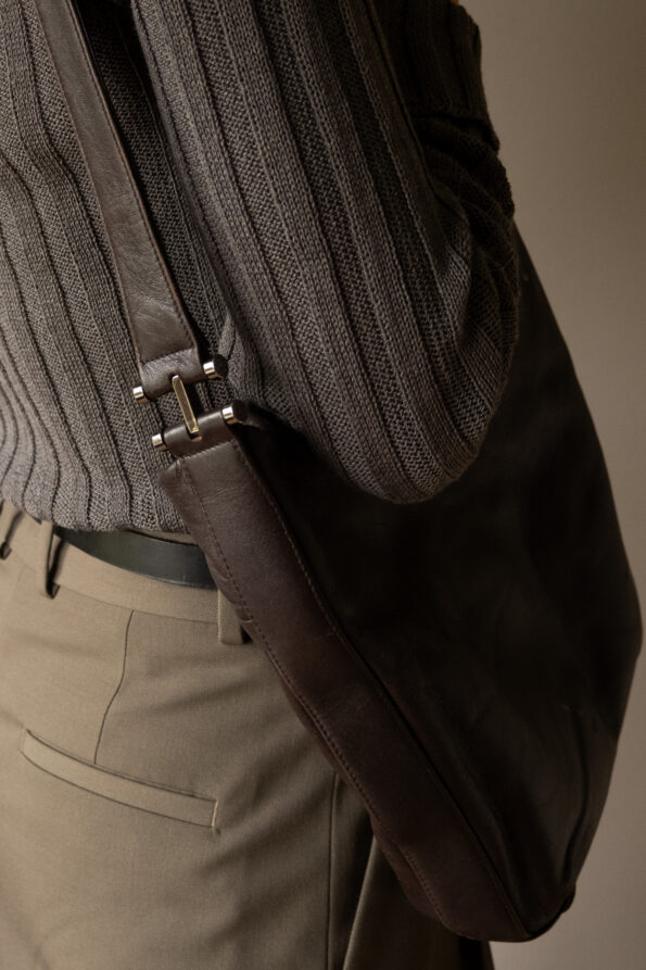 The deep brown bag - Image 4
