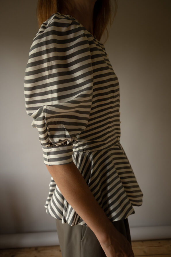 The 100% silk striped peplum top - Size up to small 36 - Image 2