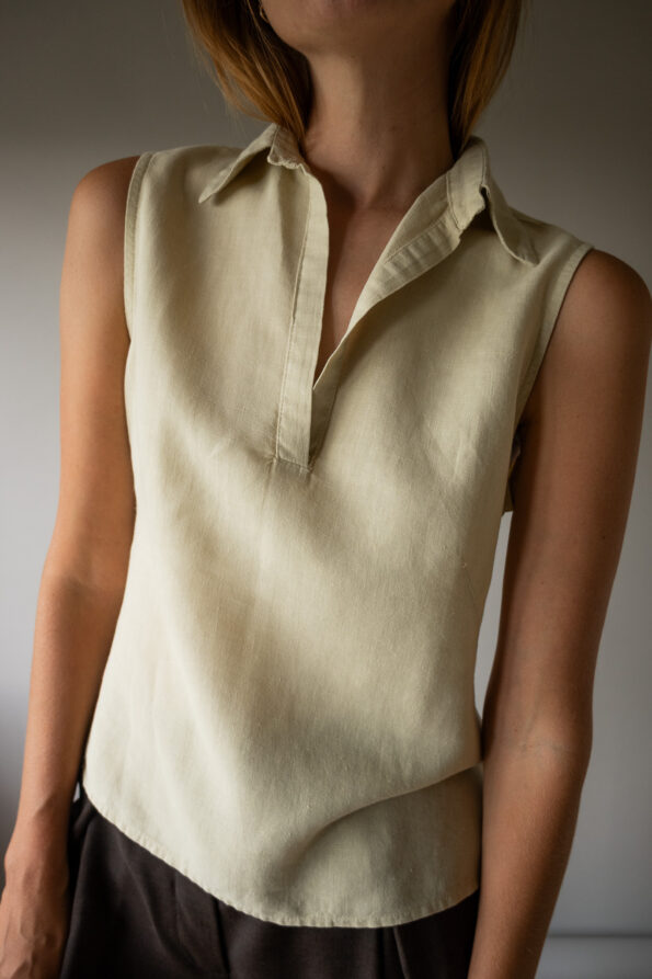 The linen v neck top - Size up to M - Image 3