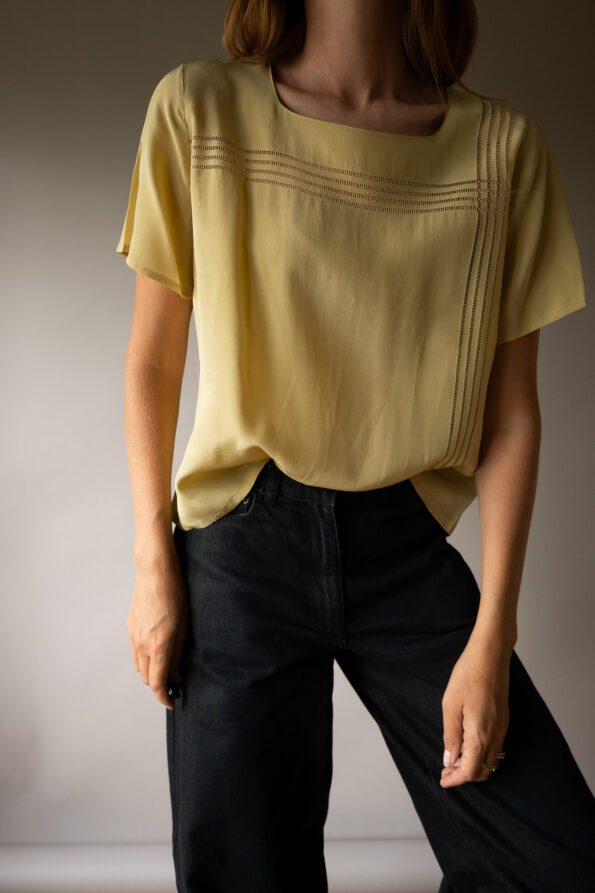 The 100% silk detailed yellow top - Size up to 38 - Image 5