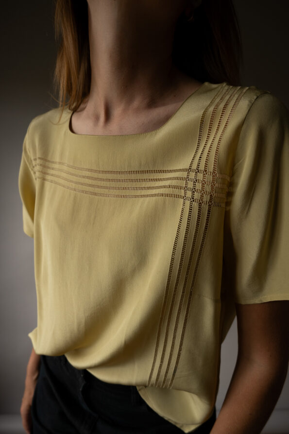 The 100% silk detailed yellow top - Size up to 38 - Image 6