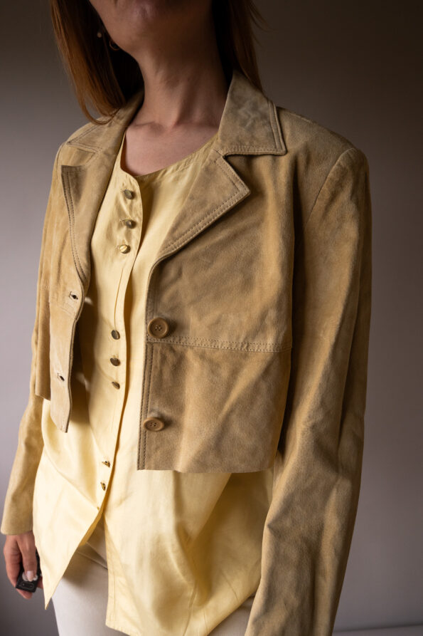The 100% silk detailed butter yellow top - Size up to L - Image 2