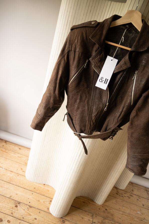 The chocolate brown 100% leather biker jacket - Size up to S - Image 3